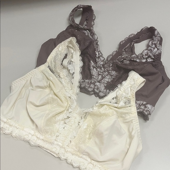 Breezies Cream and Brown Lace Bras size 1X preowned - Picture 2 of 8